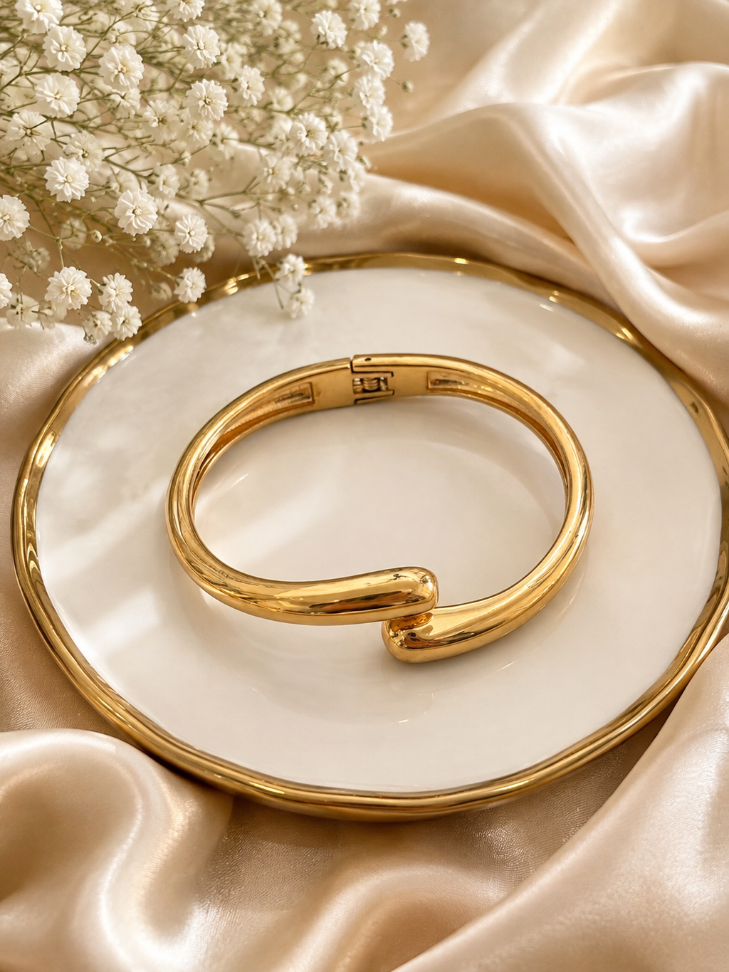 Amara Gold Cuff Bracelet