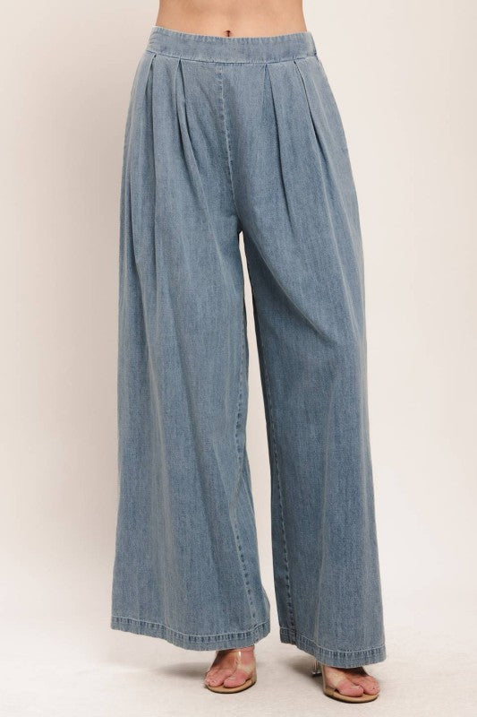 Valeria Pleated Pants