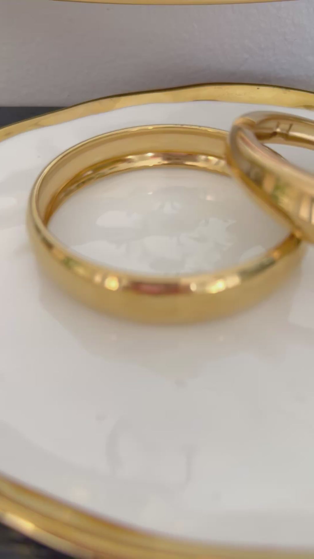 Classic Gold Bangle Bracelet